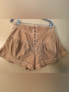 We The Free Fleur High-Waist Tiered Shorts - Dark Khaki NWT!